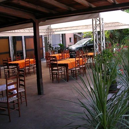 Albergo Ristorante Da Felice Loria Buitenkant foto